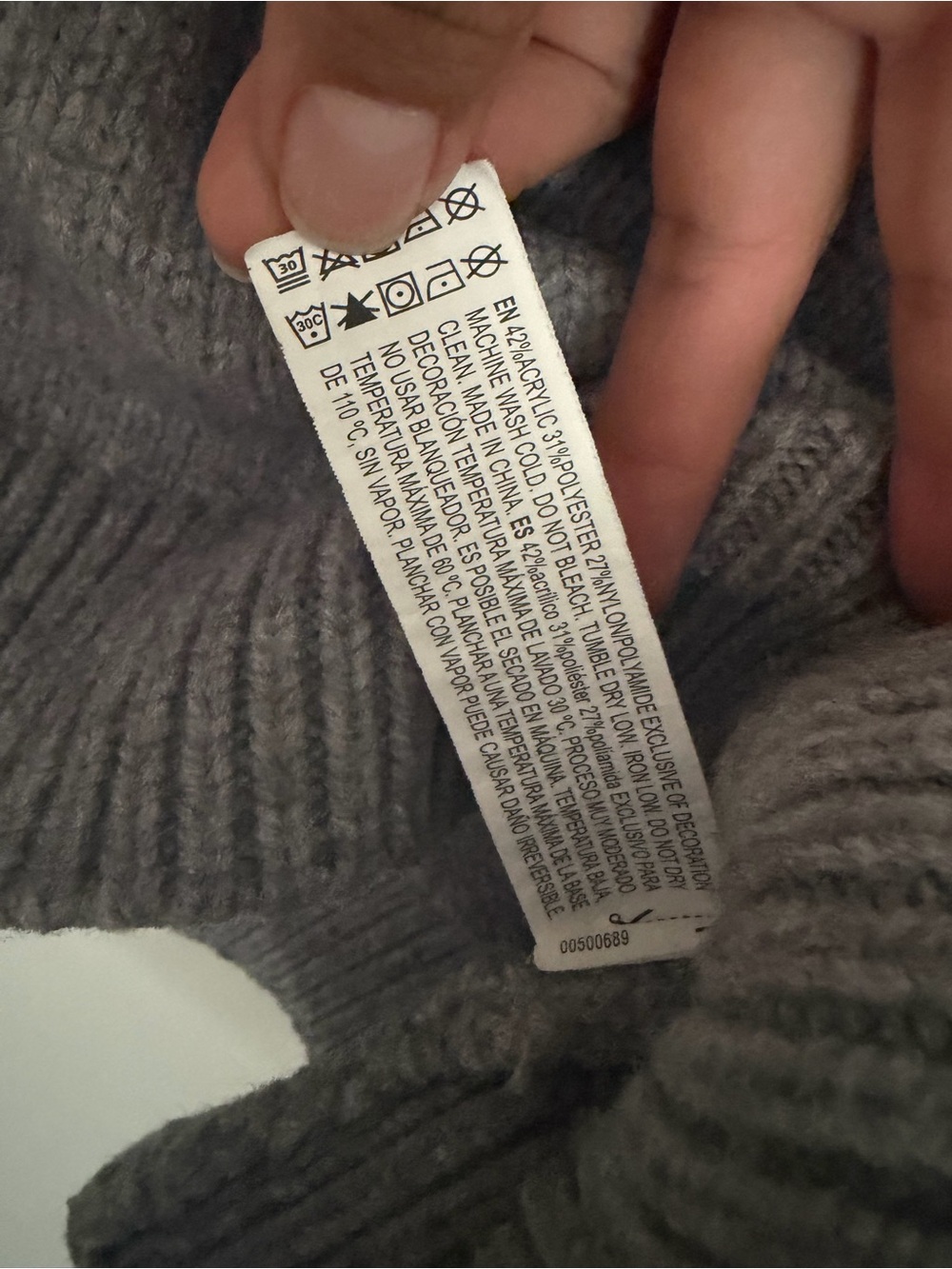 Forever 21 x Sanrio Hello Kitty Angel Gray Knit oversized Sweater Blue Bow Small - Picture 7 of 13